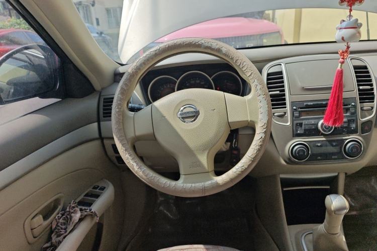 Used Nissan Sylphy 2012 Classic 1.6XE Manual Comfort Edition Steering Wheel