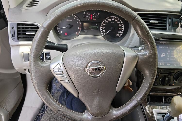 Used Nissan Sylphy 2012 1.6 XL CVT Luxury Edition Steering Wheel