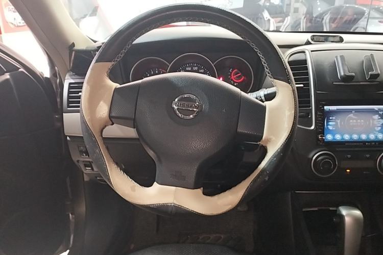 Used Nissan Sylphy 2012 Classic 1.6XE Automatic Comfort Edition Steering Wheel