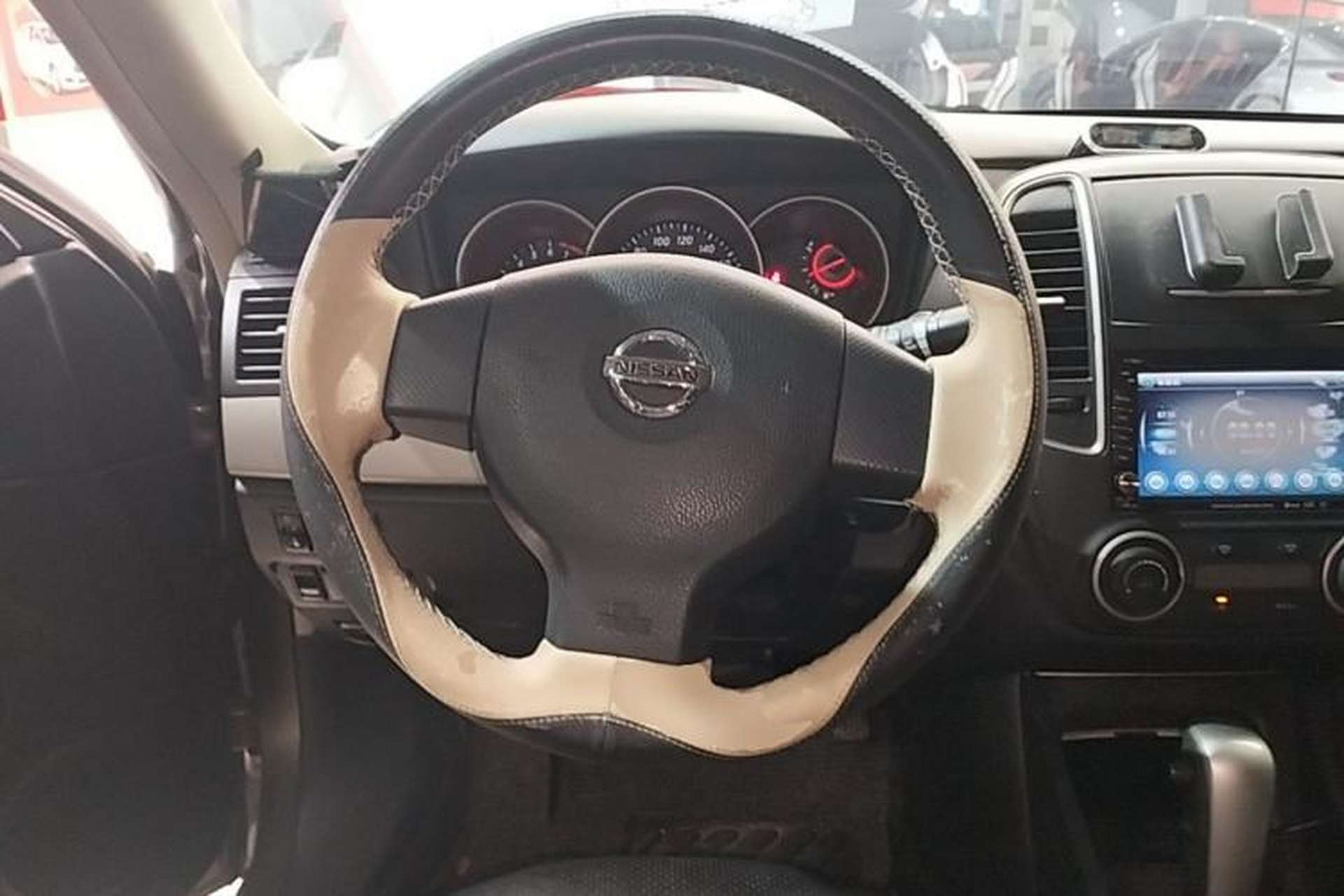 Used Nissan Sylphy 2012 Classic 1.6XE Automatic Comfort Edition Steering Wheel