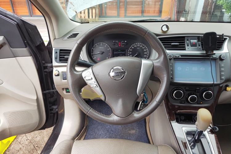 Used Nissan Sylphy 2012 1.6 XL CVT Luxury Edition Steering Wheel