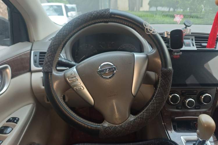 Used Nissan Sylphy 2012 1.6 XL CVT Luxury Edition Steering Wheel