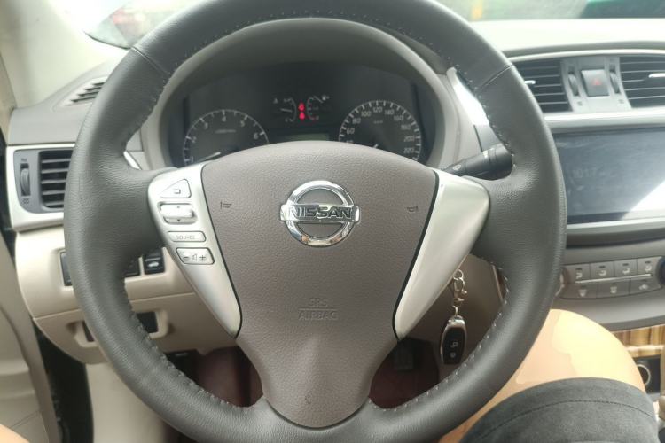 Used Nissan Sylphy 2012 1.6 XL CVT Luxury Edition Steering Wheel