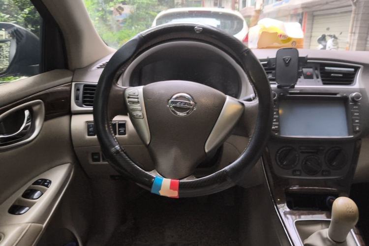 Used Nissan Sylphy 2012 1.6 XL Manual Luxury Edition Steering Wheel