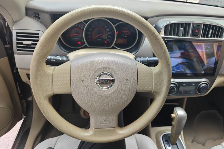 Used Nissan Sylphy 2012 Classic 1.6XE Automatic Comfort Edition Steering Wheel