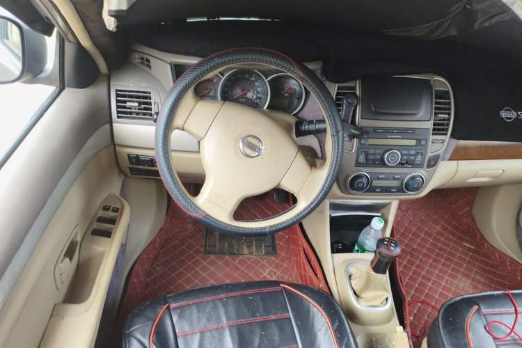 Used Nissan Sylphy 2012 Classic 1.6XE Manual Comfort Edition Steering Wheel