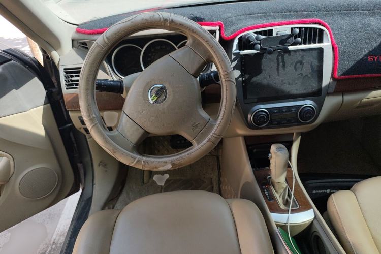 Used Nissan Sylphy 2012 Classic 1.6XE Automatic Comfort Edition Steering Wheel