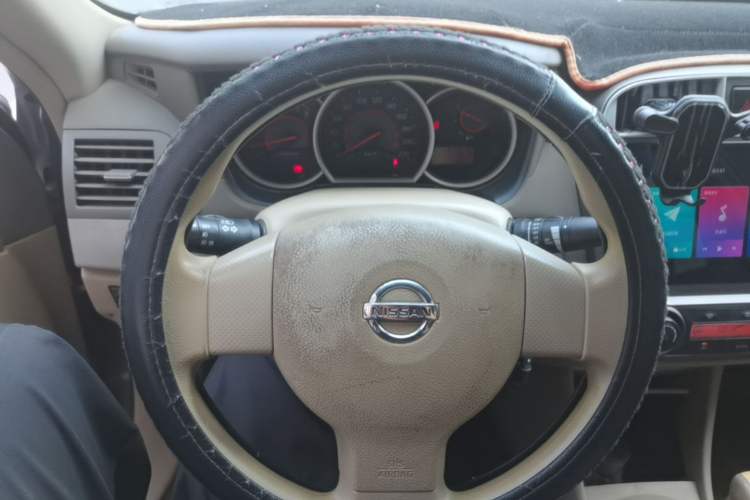 Used Nissan Sylphy 2012 Classic 1.6XE Manual Comfort Edition Steering Wheel