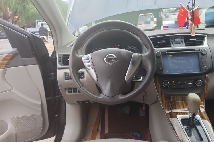 Used Nissan Sylphy 2012 1.6 XL CVT Luxury Edition Steering Wheel
