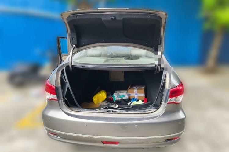 Used Nissan Sylphy 2012 Classic 1.6XE Automatic Comfort Edition Trunk