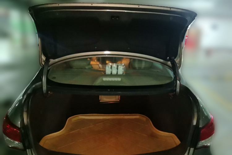Used Nissan Sylphy 2012 Classic 1.6XE Manual Comfort Edition Trunk