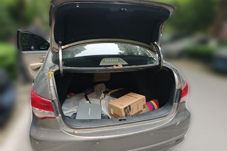 Used Nissan Sylphy 2012 Classic 1.6XE Manual Comfort Edition Trunk
