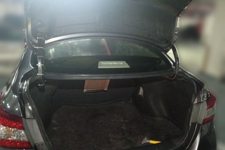 Used Nissan Sylphy 2012 1.6 XL CVT Luxury Edition Trunk