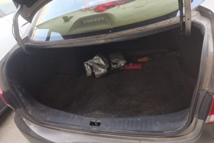Used Nissan Sylphy 2012 Classic 1.6XE Manual Comfort Edition Trunk