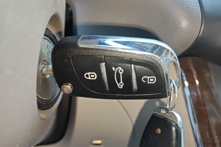 Used Nissan Sylphy 2012 1.6 XL CVT Luxury Edition Vehicle Key