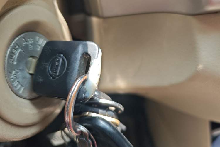 Used Nissan Sylphy 2012 Classic 1.6XE Manual Comfort Edition Vehicle Key