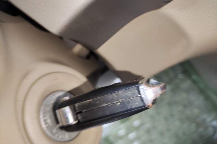 Used Nissan Sylphy 2012 Classic 1.6XE Manual Comfort Edition Vehicle Key