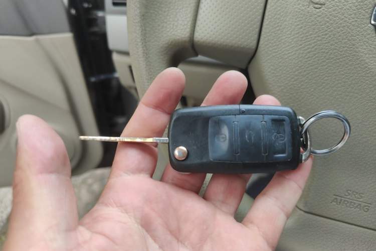 Used Nissan Sylphy 2012 Classic 1.6 XL Automatic Luxury Edition Vehicle Key