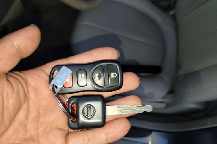 Used Nissan Sylphy 2012 Classic 1.6XE Automatic Comfort Edition Vehicle Key