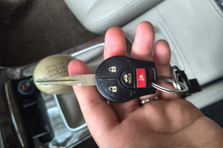 Used Nissan Sylphy 2012 1.6 XL Manual Luxury Edition Vehicle Key