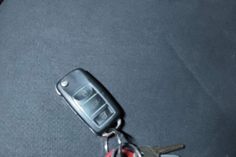 Used Nissan Sylphy 2012 Classic 1.6XE Manual Comfort Edition Vehicle Key