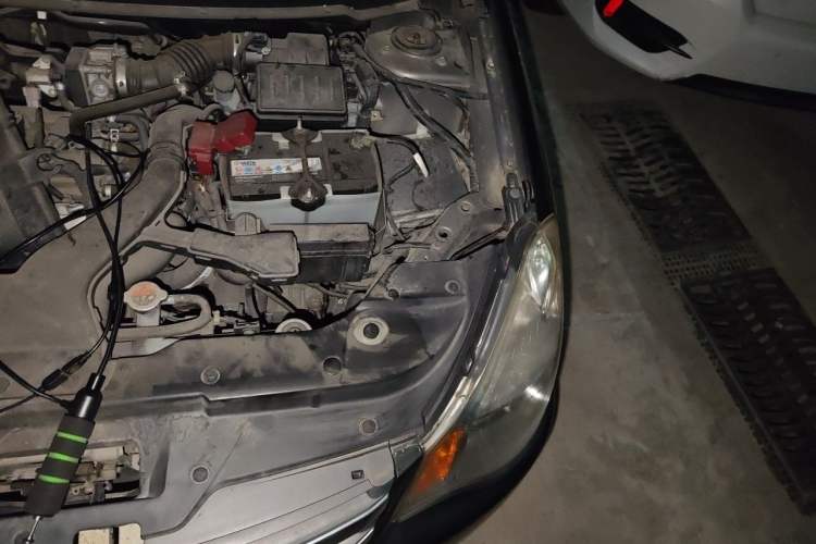 Used Nissan Sylphy 2012 Classic 1.6XE Automatic Comfort Edition Engine Bay Left