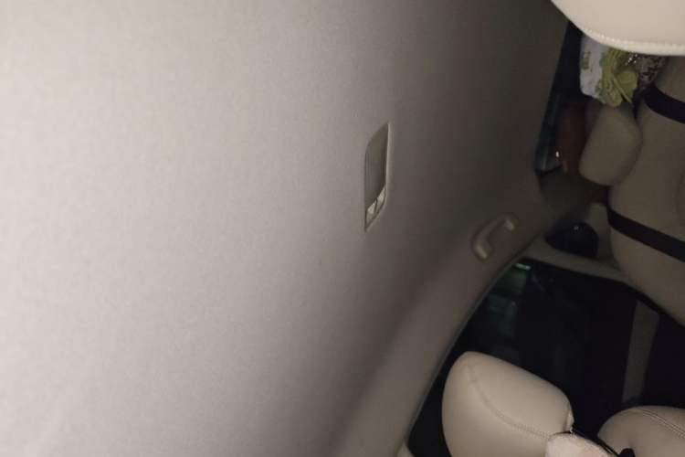 Used Nissan Sylphy 2012 Classic 1.6XE Automatic Comfort Edition Headliner