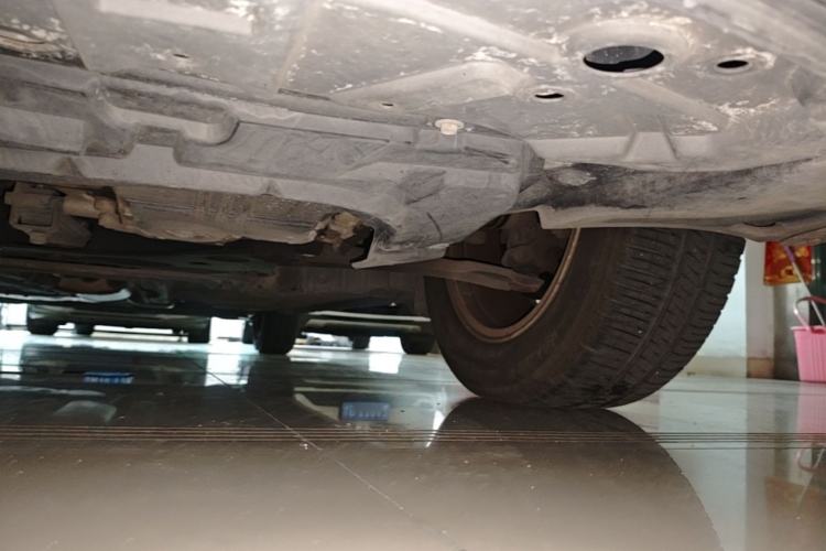 Used Nissan Sylphy 2012 Classic 1.6XE Automatic Comfort Edition Chassis Front Left