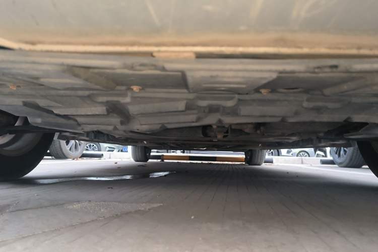 Used Nissan Sylphy 2012 Classic 1.6XE Automatic Comfort Edition Chassis Front