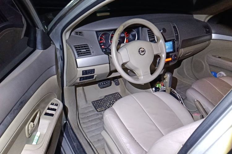Used Nissan Sylphy 2012 Classic 1.6XE Automatic Comfort Edition Driver Seat