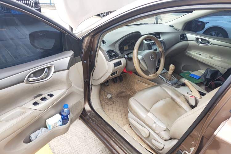 Used Nissan Sylphy 2012 1.6XE Manual Comfort Edition Driver Seat