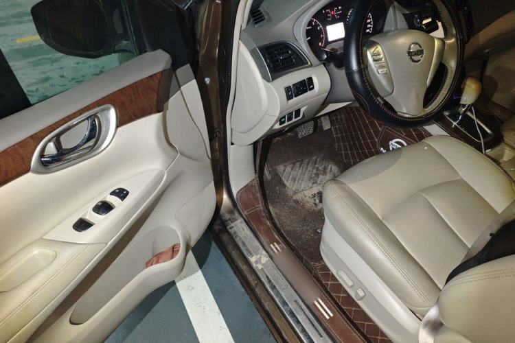 Used Nissan Sylphy 2012 1.6 XL CVT Luxury Edition Driver Seat