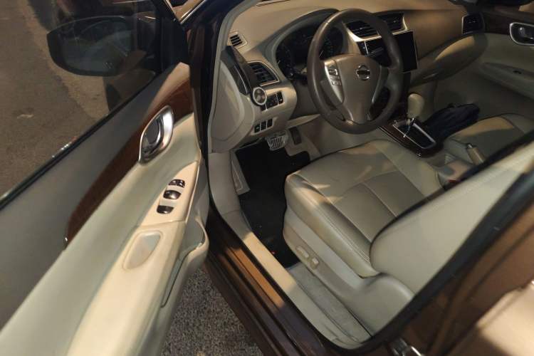 Used Nissan Sylphy 2012 1.6 XL CVT Luxury Edition Driver Seat