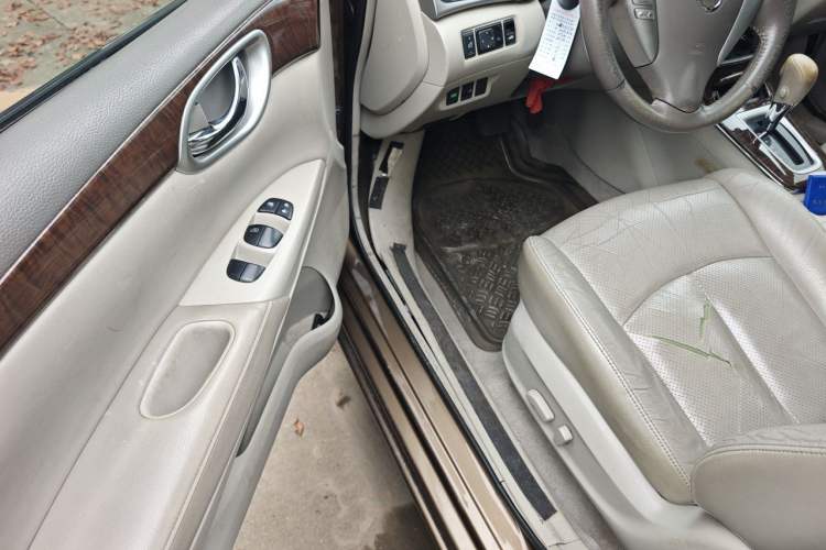 Used Nissan Sylphy 2012 1.6 XL CVT Luxury Edition Driver Seat