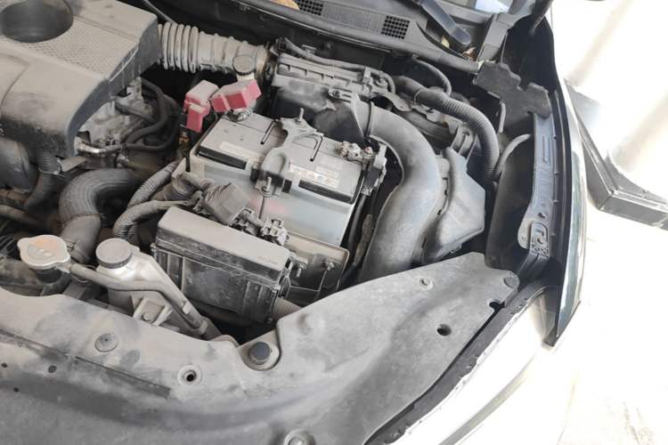 Used Nissan Sylphy 2012 1.6 XL CVT Luxury Edition Engine Bay Left