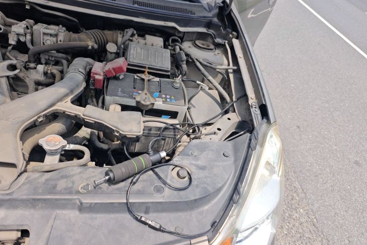 Used Nissan Sylphy 2012 Classic 1.6XE Manual Comfort Edition Engine Bay Left