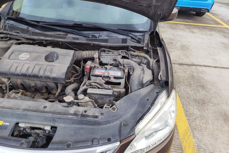 Used Nissan Sylphy 2012 1.6XE Manual Comfort Edition Engine Bay Left