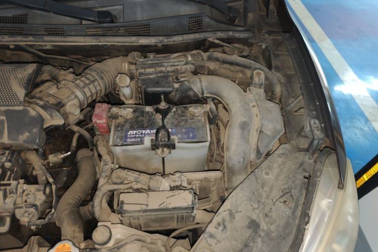 Used Nissan Sylphy 2012 1.8XL CVT Luxury Edition Engine Bay Left