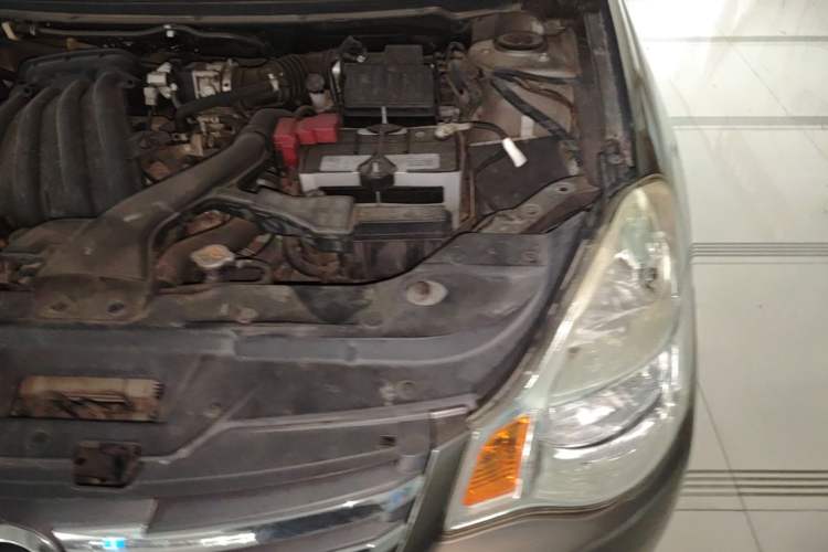 Used Nissan Sylphy 2012 Classic 1.6XE Automatic Comfort Edition Engine Bay Left