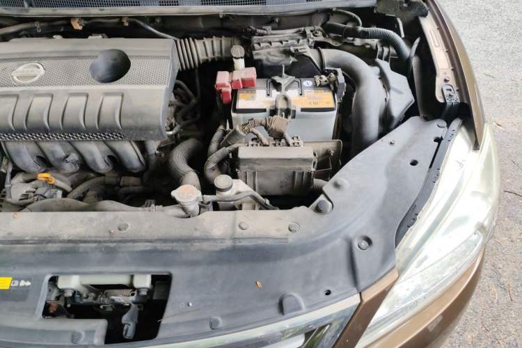 Used Nissan Sylphy 2012 1.6XE CVT Comfort Edition Engine Bay Left