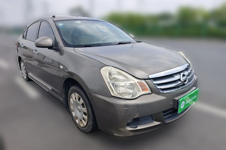 Used Nissan Sylphy 2012 Classic 1.6XE Manual Comfort Edition Front Right 45 Deg