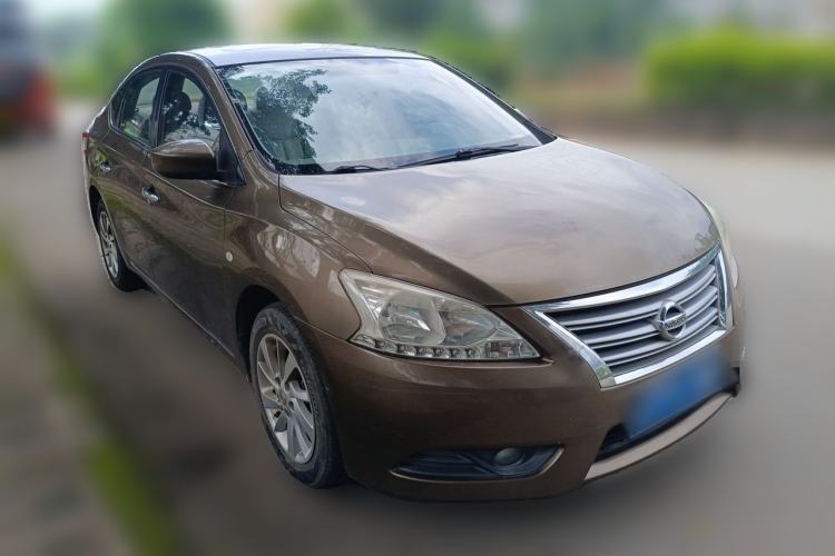 Used Nissan Sylphy 2012 1.6 XL CVT Luxury Edition Front Right 45 Deg