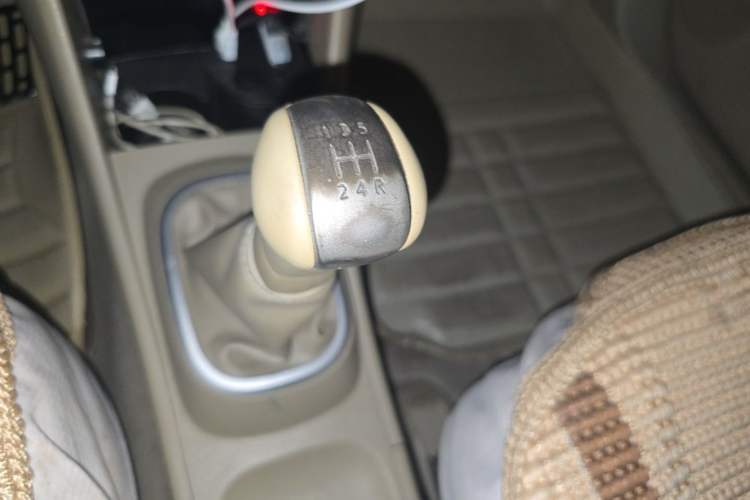 Used Nissan Sylphy 2012 Classic 1.6XE Manual Comfort Edition Gear Lever