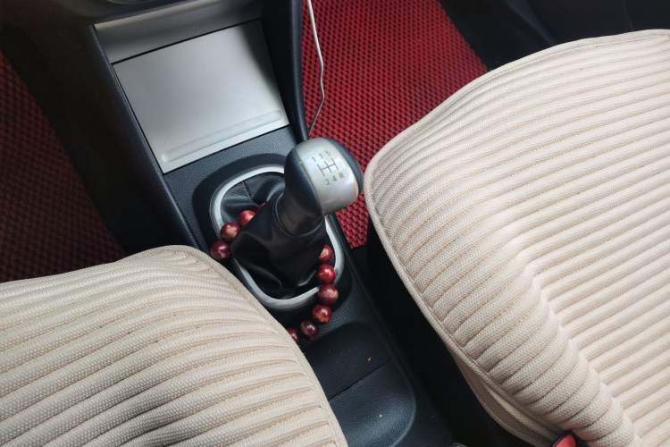 Used Nissan Sylphy 2012 Classic 1.6XE Manual Comfort Edition Gear Lever