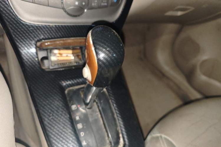 Used Nissan Sylphy 2012 1.8XL CVT Luxury Edition Gear Lever
