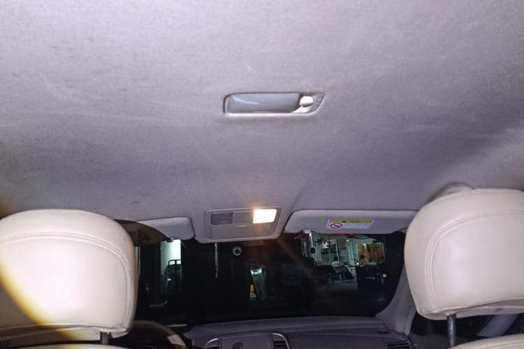 Used Nissan Sylphy 2012 Classic 1.6XE Automatic Comfort Edition Headliner