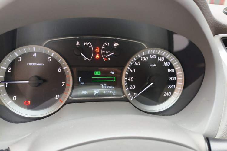 Used Nissan Sylphy 2012 1.8XL CVT Luxury Edition Instrument Cluster