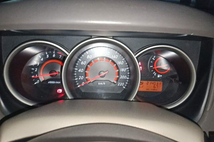 Used Nissan Sylphy 2012 Classic 1.6XE Automatic Comfort Edition Instrument Cluster