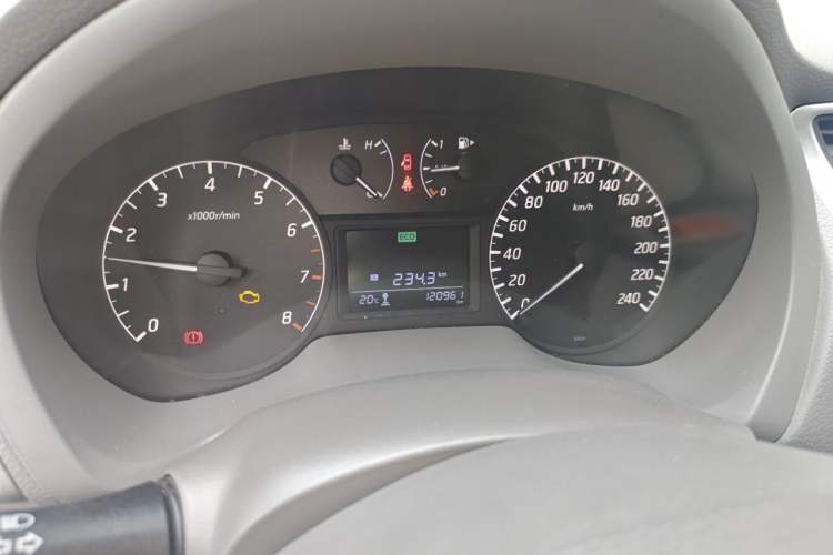 Used Nissan Sylphy 2012 1.6 XL Manual Luxury Edition Instrument Cluster