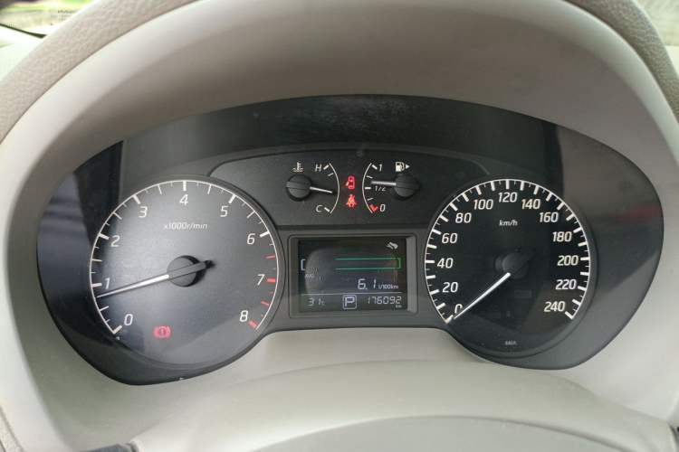 Used Nissan Sylphy 2012 1.6 XL CVT Luxury Edition Instrument Cluster